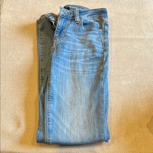 American Eagle Light Wash Jeans